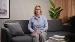 AI presenter Anja, sofa